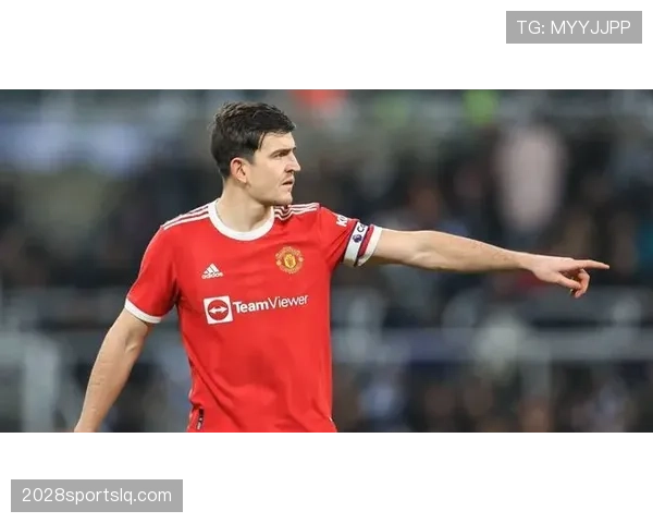 吕迪格与马奎尔在高强度防守中为何呈现结构分散趋势？