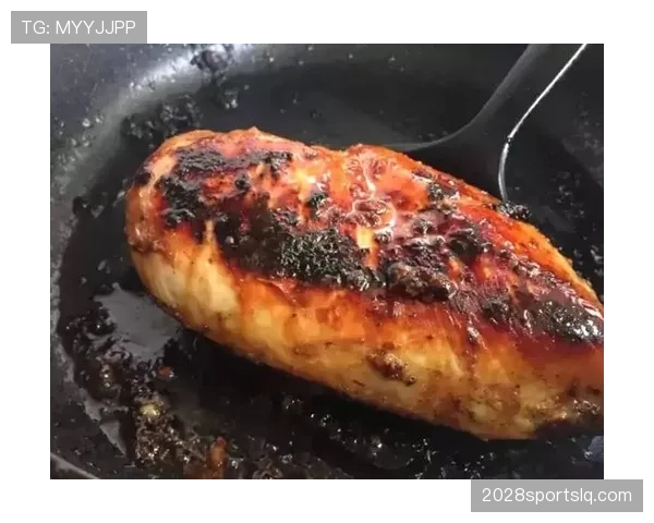 邹市明家的冰箱里居然只有鸡胸肉和水？